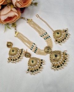 Ensemble de collier de perles multicouches traditionnel avec boucles d'oreilles et mangtika assortis, bijoux ethniques de mariage, vente en gros - Product Image 4