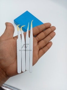 Pinzas para Pestañas con Logotipo Personalizado, Punta Dorada, Color Blanco Mate, Acero Inoxidable Sólido, Puntas de Fibra Puntiagudas, Pinzas para Extensión de Pestañas - Product Image 6