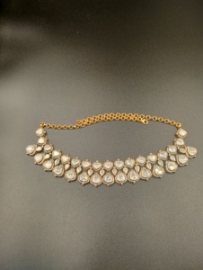 ชุดสร้อยคอและต่างหูประดับพลอยโพลกี้ทรงลูกแพร์ชุบทองคำขาวจาก Amaira Jewels สำหรับผู้หญิง สไตล์คลาสสิกสำหรับงานแต่งงาน เครื่องประดับคุณภาพสูง - Product Image 5