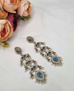 Boucles d'oreilles pendantes en zircon faites à la main avec perles, bijoux fantaisie pour soirée, bijoux artificiels pour femmes, fabricant - Product Image 1