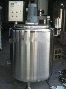 Tanque Mezclador de Acero Inoxidable de 500L con Agitador Vertical SUS304, Calentamiento para Procesamiento de Líquidos, Motor de CA de 4kW 380V, Venta al por Mayor para Cosméticos - Product Image 4
