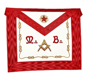 Delantal de Maestro de Ceremonias de Lujo – Rito Escocés – Delantal de piel de cordero bordado con Estrella, Lagos del Amor y Compás Cuadrado con trabajo de hilo dorado - Product Image 2