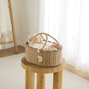 Nuevo organizador de pañales de mimbre con asa y diseño festoneado, hecho en Vietnam con precio de mayoreo. - Product Image 1