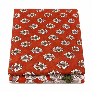 Tela de Algodón Peinado con Estampado de Camuflaje Tradicional Indio Hecho a Mano, Transpirable para Prendas y Tapicería - Product Image 1