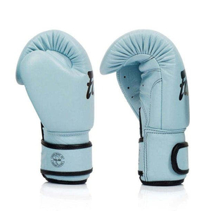 Guantes de Boxeo Fairtex de Cuero Profesional de la Mejor Calidad, Cierre de Correa, Protección para las Muñecas, Muay Thai, Kickboxing, Guantes Hechos a Medida, Azul Cielo - Product Image 5