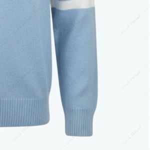 Columbia University - Cárdigan VARSITY STRIPED ARM con cuello en V, bordado de chenilla, manga larga, corte regular, invierno, HBCU - Product Image 6