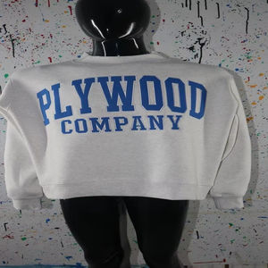 Sweat-shirt à col montant blanc PLYWOOD COMPANY 100% bleu avec broderie appliquée, col large, CLUSH SPORTS - Product Image 1