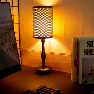 Lampe de table vintage rechargeable avec variateur tactile, fonctionnant sur batterie, petite lampe de chevet LED, bronze antique, pour la maison et les restaurants - Product Image 6