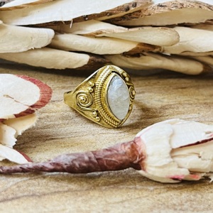 Market Favorite Top Choice Brass <b>Ring</b> Moonstone 18k Gold Plated <b>Statement</b> <b>Ring</b> Vintage Tribal Style Spiral Wholesale Womens <b>Ring</b> - Product Image 3