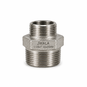 Conector Hexagonal Reductor de Acero Inoxidable de 32x25 mm, 1-1/4x1 Pulgada, Roscado, para Equipos de Transferencia de Fluidos en Procesos Químicos - Product Image 1