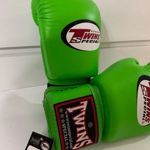 Gants d'entraînement professionnels pour le kick boxing et le Muay Thai, respirants, anti-humidité, protection UV, ajustables, en PU RL-BG-197 - Product Image 5