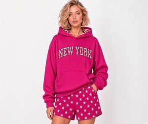 Ensemble coordonné tendance pour femmes : sweat à capuche graphique et short décontracté assorti – Doux, confortable et élégant pour le quotidien - Product Image 2