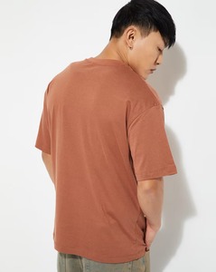 T-shirt ample à épaules tombantes pour homme, en coton, à manches courtes, décontracté, avec motif graphique et fentes latérales, style streetwear - Product Image 5