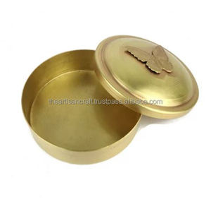 Caja de Joyería de Latón con Diseño de Mariposa, Hecha a Mano, Decorativa, por ARTISAN CRAFT, Diseño Moderno y Ecológico - Product Image 2