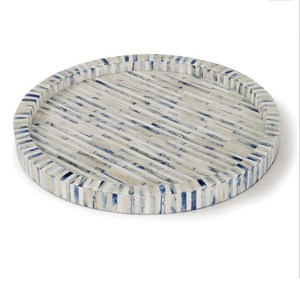 Bandeja Decorativa Redonda de Lujo Hecha a Mano con Incrustaciones de Hueso Vintage Premium para Cosméticos, Accesorios y Joyería - Product Image 1