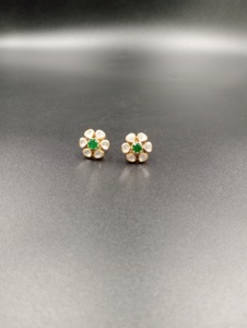 ต่างหูเงินรูปดอกไม้ Amaira Jewels ดีไซน์หรูหราสำหรับผู้หญิง สวมใส่ได้ทุกวัน รุ่น SM-16 - Product Image 3