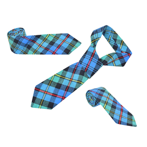 Corbata Tradicional Escocesa con Estampado Tartán |   Corbata de Estilo Highland Disponible en Varios Tartans - Product Image 1