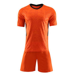 Tenues de football personnalisées faites à la main, uniformes et maillots de football unisexes personnalisables, manches courtes, design imprimé, tissu respirant - Product Image 4