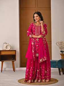 Traje Sharara de Seda Magenta Premium con Bordado Pesado de Gota Patti y Zari, Salwar Kameez de Diseñador de 3 Piezas, Estilo Bollywood para Boda - Product Image 3