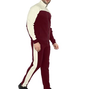 ชุดกีฬาผู้ชายสุดเท่ปี 2026 สำหรับฤดูหนาว ทนทาน เหมาะสำหรับวิ่ง ดีไซน์เสื้อพูลโอเวอร์ ราคาโรงงานสำหรับผู้ซื้อจำนวนมาก - Product Image 1