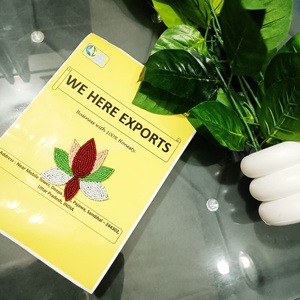 Aplique de Flores Hecho a Mano con Cuentas, Motivo Decorativo de Flor de Loto Rojo, Verde y Blanco, Bordado con Cuentas de Semillas de Loto - Product Image 4