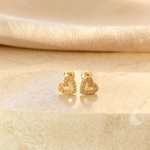 ต่างหูเพชรรูปหัวใจสีเหลืองทองที่เพาะเลี้ยงในห้องปฏิบัติการ - Product Image 3