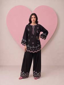 Top de seda Chanderi romano tradicional para mujer con bordado de lentejuelas y múltiples agujas, estilo fiesta, con salwar y dupatta. - Product Image 1