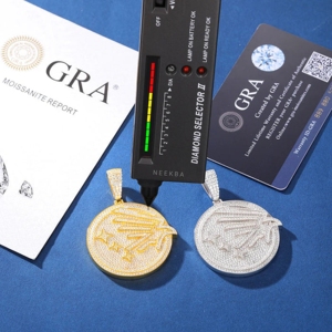 Colgante de Moneda de Águila Vintage – Joyería de Plata 925 Estilo Antiguo, Colgante de Águila con Incrustaciones de Moissanita – Colgante Hip Hop con Moissanita Engastada a Mano - Product Image 5