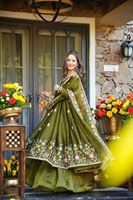 Completo Set Anarkali Sharara in Seta Croccante con Ricami Multicolore di Paillettes, Taglie dal 34 al 46, Alta Qualità, Catalogo all'Ingrosso
