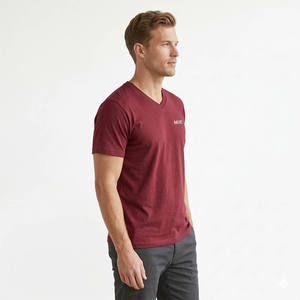 Camisetas de algodón con cuello en V para hombre, minimalistas, con logotipo personalizado, estilo casual, ropa urbana, fabricación de ropa de marca privada, camiseta de algodón para hombre - Product Image 5