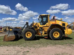 Nueva Cargadora de Ruedas Delantera Volvo L180H con Capacidad de Carga Nominal de 300 Toneladas, Motor Volvo Penta y Bomba Hidráulica HYDAC - Product Image 6