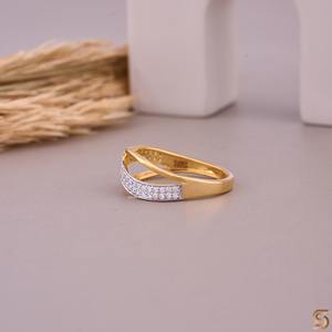 Anillo Infinito de Oro Amarillo de 10K con Moissanita, Diseño Entrecruzado, Apilable, para Aniversario, Satani Brothers - Product Image 5
