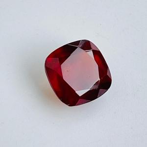 Lote al por mayor de gemas sueltas calibradas facetadas de granate rojo natural de 4x4 mm con corte cuadrado tipo cojín para fabricación de joyas - Product Image 6