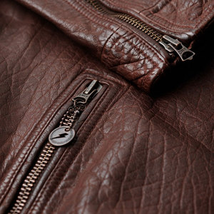 Blouson Moto Classique 2026 pour Homme en Cuir Véritable Bordeaux Coupe Slim Col Rabattu Fermeture Éclair Manches Classiques Hiver - Product Image 3