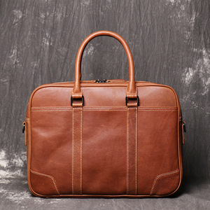 Bolso Mensajero de Cuero Grande, Resistente e Impermeable, con Cierre de Cremallera, para Uso Profesional, Todas las Temporadas, Color Marrón, Diseño con Bolsillos y Hebilla - Product Image 2