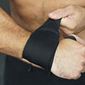 สายรัดข้อมือยกน้ำหนักแบบพรีเมียม ผลิตจากโพลีเอสเตอร์และผ้าฝ้าย ระบายอากาศได้ดี พร้อมห่วงสำหรับนิ้วโป้ง และแถบตีนตุ๊กแกสำหรับรัดข้อมือ - Product Image 5