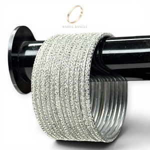 Juego de Brazaletes de Plata de Alta Calidad, Brillantes, Modernos y Elegantes, de Acero Inoxidable con Cristales y Pedrería, para Bodas y Fiestas - Product Image 5