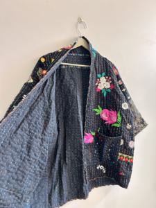 Nouvelle veste ouverte tendance style streetwear pour femmes, veste en patchwork de soie vintage faite à la main - Product Image 5