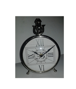 Hermoso reloj de mesa de metal moderno con esfera elegante perfecto para la decoración de la sala de estar o el escritorio de trabajo - Product Image 3