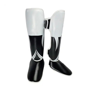 Protège-tibias en cuir de haute qualité à vendre – Protège-tibias d'arts martiaux écologiques, légers et personnalisables pour l'entraînement - Product Image 2