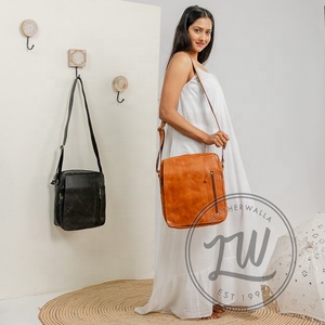 LW Sac messager en cuir véritable fait à la main pour femmes Collection tendance de style vintage pour l'été et l'hiver 2024 - Product Image 1