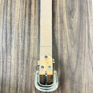 Ceintures perlées en cuir usiné à la main de belle qualité avec logo personnalisé en cuir de vachette véritable ceintures à boucle ardillon de créateur de luxe en vente - Product Image 6