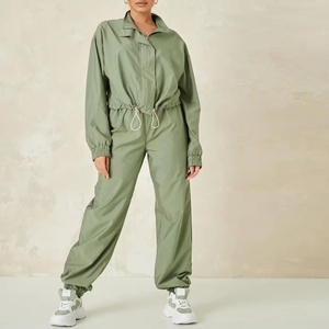 Ensemble deux pièces coupe-vent respirant pour femmes, survêtements coupe-vent pour femmes en gros avec couleurs, tailles et logo personnalisables - Product Image 3