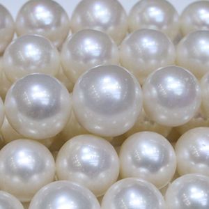 Collier de perles d'eau douce de 9-10 mm avec une bonne rondeur, couleur légèrement rose, petites imperfections non évidentes sur le dessus, bonne qualité - Product Image 1