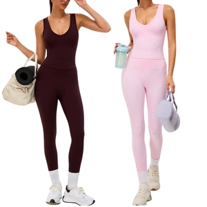 Conjunto Deportivo Personalizado al por Mayor para Mujer, Top Deportivo, Sujetador Deportivo y Leggings de Yoga, Ropa Deportiva Activa - Product Image 1