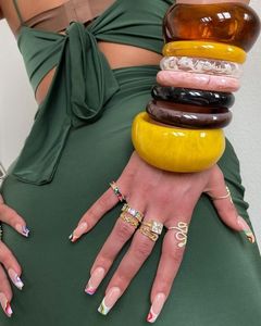 Handmade Fashion Jewelry of Resin <b>Bangles</b> and Bracelets in Luxury Design From <b>Indian</b> Manufacturer at Wholesale Price - Product Image 6