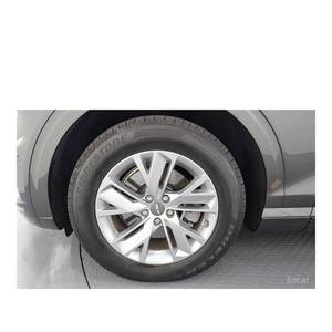 Genesis GV70 2024 2.5T Gasolina AWD 10,500 km Caja de Cambios Automática Asientos de Cuero Volante a la Izquierda con Cámara Trasera - Product Image 5