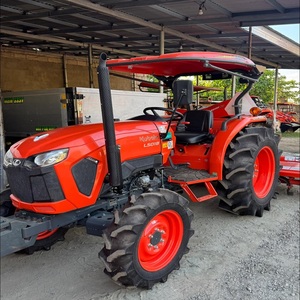 Tracteur Kubota L5018, machine agricole miniature fiable pour l'agriculture, l'aménagement paysager, la tonte, le chargement et le déneigement. - Product Image 2