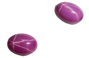 Rubis étoilé ovale 10x14 mm 7 carats, cabochon opaque poli créé en laboratoire avec effet étoile à 6 branches pour la fabrication de bijoux - Product Image 5