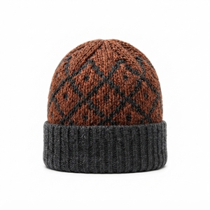 Gorro de Punto Personalizado con Patrón Marrón y Gris, Gorro de Invierno Cálido con Borde, Venta al Por Mayor - Product Image 2